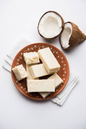 Coconut Burfi / Kopra Pak/ Fresh Nariyal Fudge, selective focusの写真素材