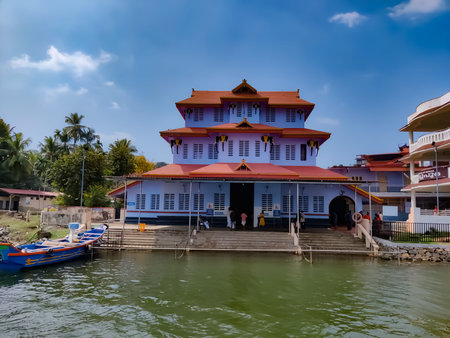 Parassinikadavu,Kerala,India- 18 January 2021 Ancient Hindu temple located near the lakeのeditorial素材
