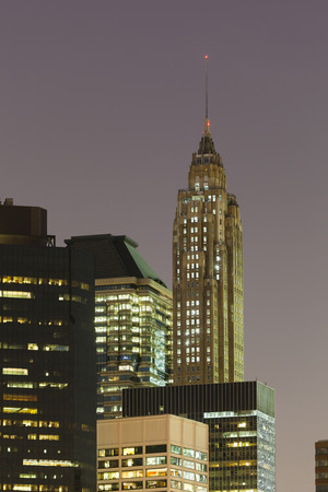 70 Pine Street Skyscraper in New York At Night.のeditorial素材