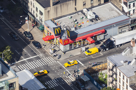 New York City - June 23: High angle view to a McDonald's restaurant in Manhattan at Avenue of the Americas on June 23, 2013のeditorial素材
