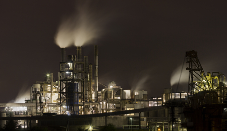 Night shot of chemical plant with a lot of steam.のeditorial素材
