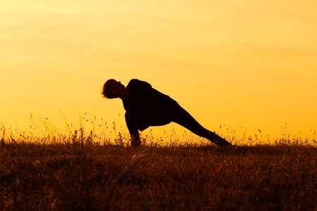 Yoga-Utthita Parsvakonasana Extended Side Angle Pose