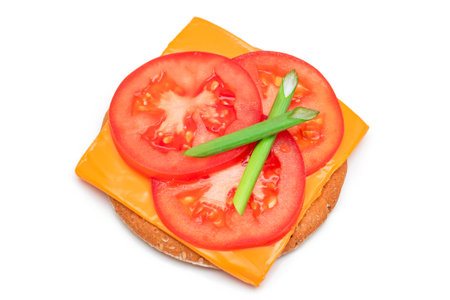 Crispy Cracker Sandwich with Tomato, Cheese and Green Onions - Isolated on White. Easy Breakfast. Quick and Healthy Sandwiches. Crispbread with Tasty Filling. Healthy Dietary Snack - Isolationの写真素材