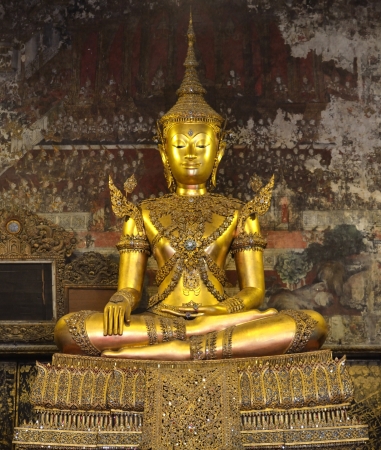Principal Buddha at Wat Nangnong Worawiharn, Bangkok Thailand の写真素材