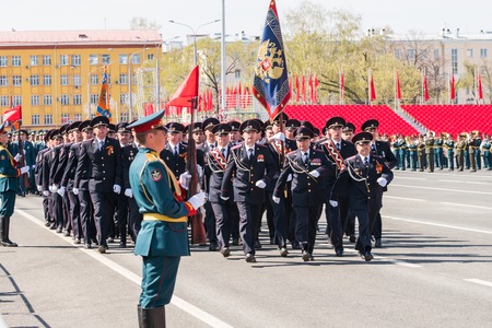 SAMARA - MAY 5: Dress rehearsal of military parade during celebration of the Victory day in the Great Patriotic War - russian soldiers marching on the square on May 5, 2018 in Samara, Russia.のeditorial素材