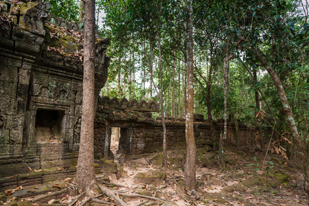 SIEM REAP - JANUARY 03, 2015: Historic ruins of Ta Som Temple at Angkor complex near on january 03, 2015 in Siem Reap, Cambodia.の写真素材