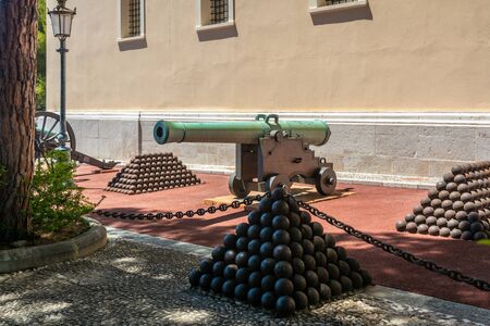 Cannon at Palace of Prince of Monacoの写真素材