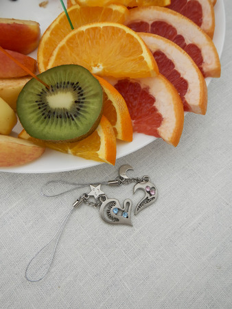 Orange and kiwi slices and the hearts