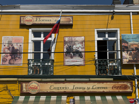 Facade of a building, Valparaiso, Chileのeditorial素材