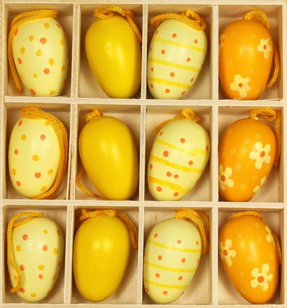Yellow Easter eggs in a boxの写真素材