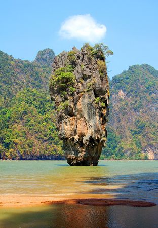 James Bond rock in Thailandの写真素材