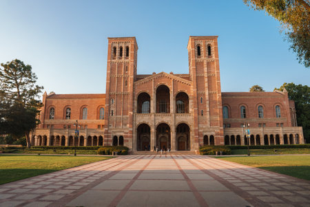 UCLA Bruin Bear on the University of California, Los Angeles, campus.の写真素材