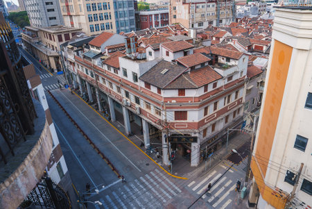 Shanghai Street Scene with Traditional and Modern Architectureの写真素材