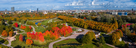 Aerial View of Victory Park and Skyline in Autumn Colorsの写真素材