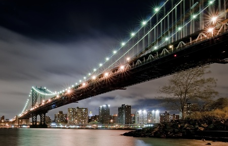 View under the Manhattan Bridgeの写真素材