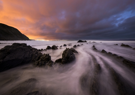 Dragon tail of Barrika beach at nightの写真素材
