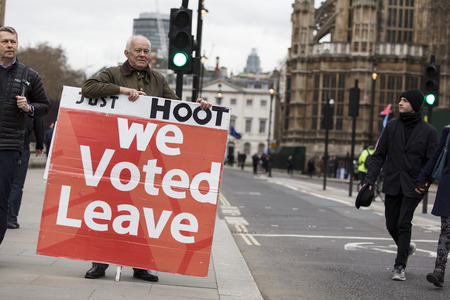 LONDON, UK - March 13, 2019: Brexit supporters campaigning to leave the EUのeditorial素材