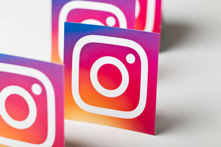 OXFORD, UK - AUGUST 22 2018: A collection of Instagram logos printed on paper.のeditorial素材