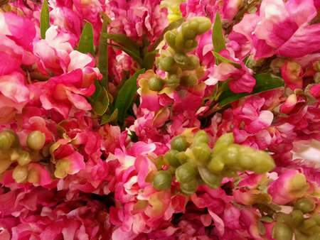 Artificial flowers