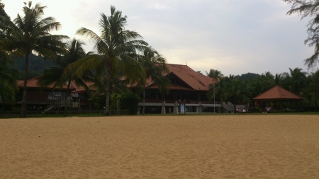 Relaxing place beside the beach の素材