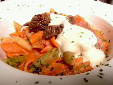 Delicious pasta with beef の素材