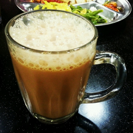 Hot teh tarik  milk tea Malaysian styleの素材