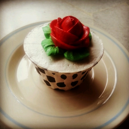 Butter Red rose cupcakeの素材