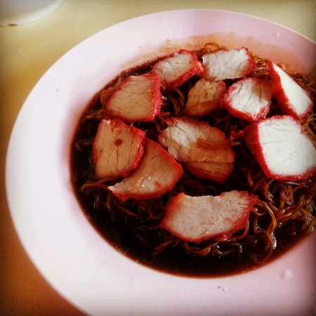 Wantan mee served with sliced porksの素材