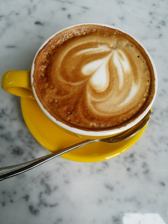 Hot Cappuccino with love shapeの素材