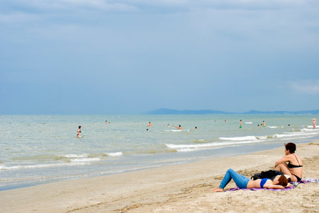A rainy day at the beach in Riminiのeditorial素材