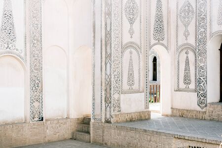 Kashan, Iran, Novemver 10.2016: The decoration of the walls of the Tabatabaei House built by a persian architect Ustad Ali Maryam. Complex ornaments and reliefs of stucco in the courtyardのeditorial素材