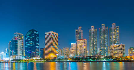 Benjakitti park Bangkok downtown city Thailandのeditorial素材
