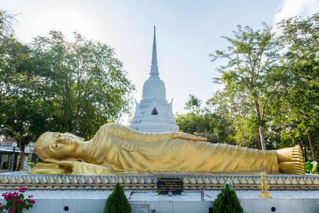 buddha statue
