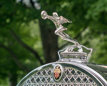 GROSSE POINTE SHORES, MIUSA - JUNE 21, 2015: A 1930 Packard Phaeton "Goddess of Speed" hood ornament at the EyesOn Design car show, held at the Edsel and Eleanor Ford House.のeditorial素材