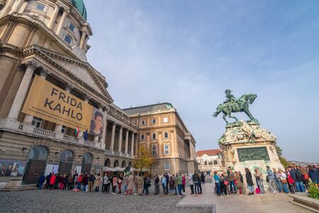 Budapest, Hungary - Octomber 25, 2018: A long line with many tourists at the Royal Palace in Budapestのeditorial素材