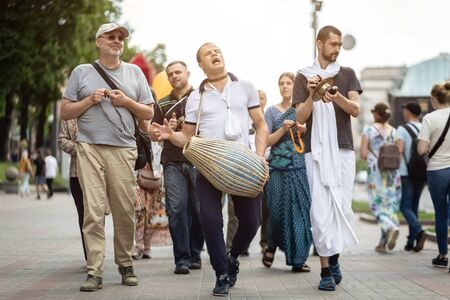 Kyiv, Ukraine, may 26, 2019. Devotees of Krishna chanting holy names on Khreshchatyk Streetのeditorial素材
