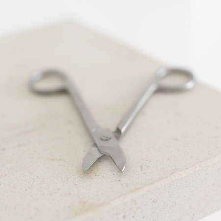 Nail scissors
