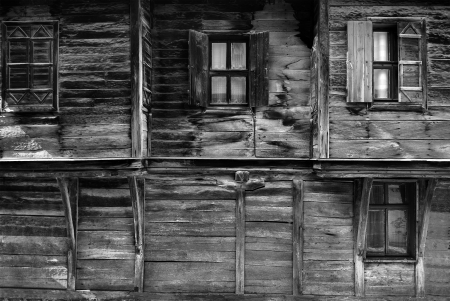 old wooden house black and whiteの写真素材