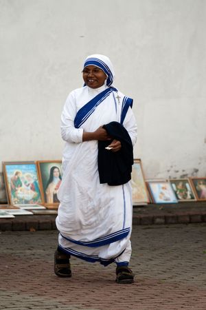 AGLONA, LATVIA - AUGUST 15: Sister of Missionaries of Charity at the celebration of the Assumption of the Virgin Mary in Aglona, Latvia, August 15, 2008.のeditorial素材