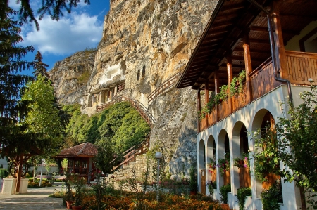The rock monastery  St Dimitrii of Basarbovo  の写真素材