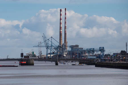 Twin chimney stacks of Poolbeg Generating Station in Dublin, Ireland.のeditorial素材