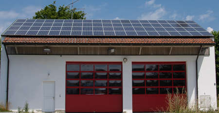 A four-row photovoltaic system built on a vehicle hall.の写真素材