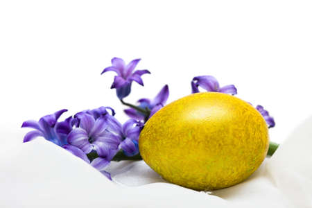 Easter egg with spring flowersの写真素材