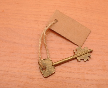 old key and blank label for your text messageの写真素材