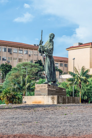 San Cristobal de La Laguna, Spain - November 24, 2021: Statue of Padre Jose Anchieta in Tenerife, vertical. Sculpture by Bruno Giorgi, 1960. Symbol of La Lagunaのeditorial素材