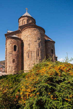 Georgia, Tbilisi - September 25, 2022: View of Metekhi church in Tbilisi.のeditorial素材