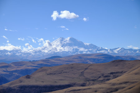 View of Elbrus, Djily-Su tractの写真素材