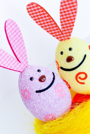 Two Easter bunnies close-up imageの写真素材