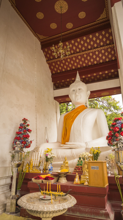 Bangkok, Thailand - SEPTEMBER 19, 2016 :The white Old Buddha statue in front beside the old Vihara hall at Wat Rakhang Khositaram ( Publice temple) In Bangkok Thailand..のeditorial素材