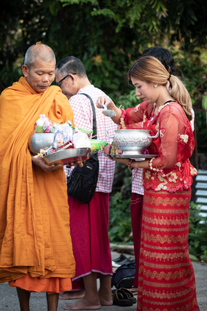 Kanchanaburi,Thailand- May 8,2018: A bowl of activities the morning at the market power, which is one of the life and culture of the mon housing and Thai in sangkhlaburi lining. Kanchanaburi city.のeditorial素材